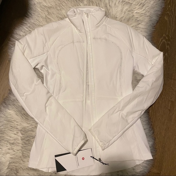 Lululemon Run for Cold Jacket - Picture 4 of 8